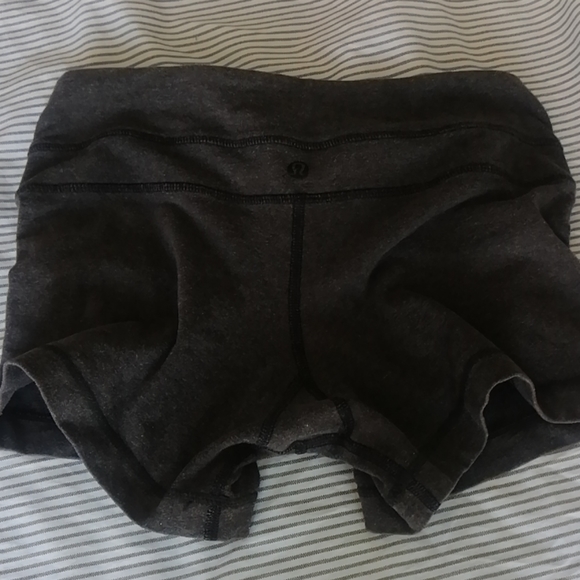 Shorts - Picture 3 of 7